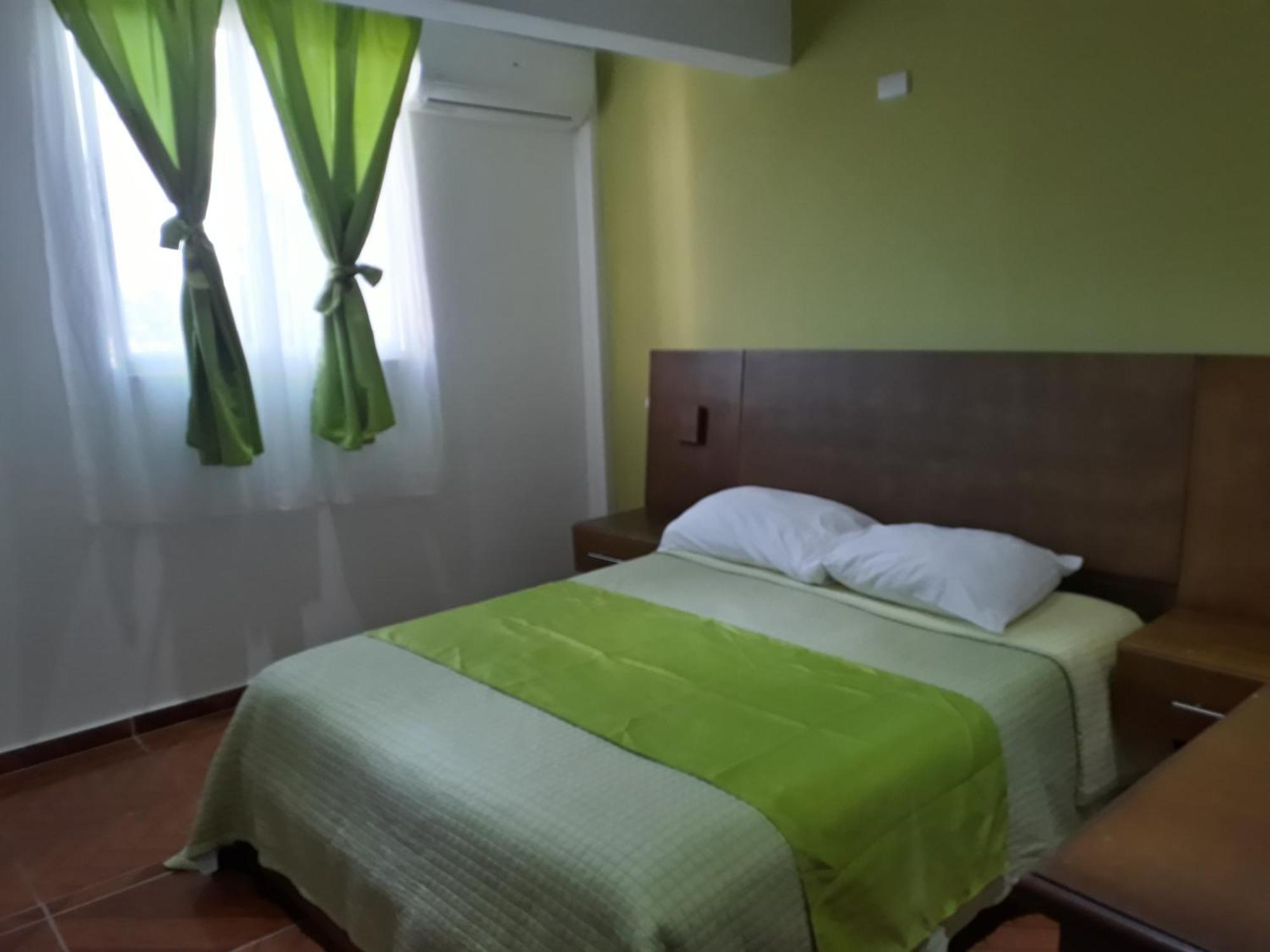 Figaro Hotel Samana Extérieur photo