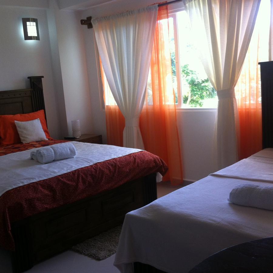 Figaro Hotel Samana Extérieur photo