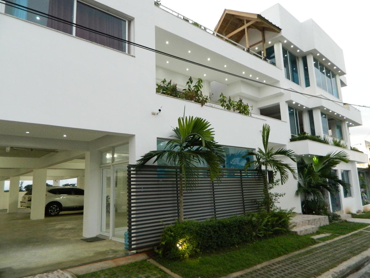 Figaro Hotel Samana Extérieur photo